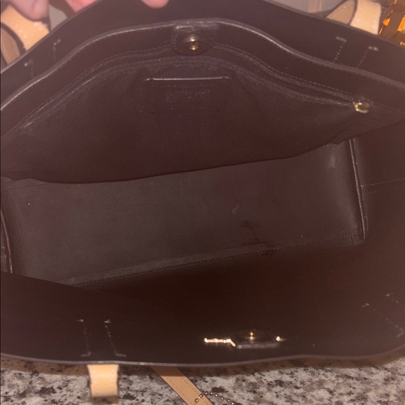 Authentic Coach Beige Leather Tote Bag - Picture 4 of 8